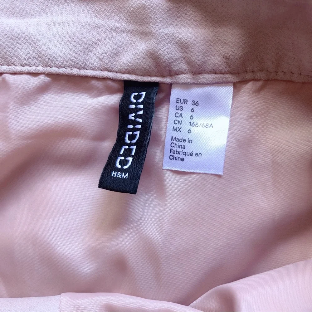 3 for $25 : divided h&m ⋆ faux suede skirt